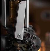 NMB2505AT North Mountain Blade Chop Classic – Couteau Lame Acier SLD tanto Manche titane Framelock – Livraison Gratuite