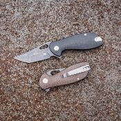 SKW67506 Skallywag Mudskipper Brown | Lame Tanto Modifiée Acier 14C28N | Manche Micarta Brun | Liner Lock | Clip Livraison Gratuite