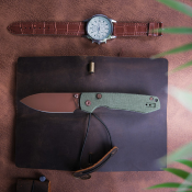 VOSA2907 Couteau Vosteed Raccoon Top Liner Lock Lame Drop Point Acier 14C28N Manche Micarta Green - Livraison Gratuite