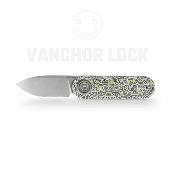 VOSA3727 Vosteed Corgi "Doodle Monster" - Couteau Lame Drop Point Acier 14C28N | Manche G10 Trek Lock - Livraison Gratuite