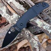 SC123GPBKMCBK Couteau SPYDERCO Sage 5 Salt Lame Acier CPM MagnaCut Black TiCN Manche G10 Black Compression Lock - Livraison Gratuite