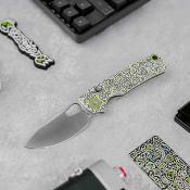 VOSA2620 Couteau Vosteed Porcupine "Doodle Monster" | Lame Drop Point Acier 14C28N | Manche White G10 Top Liner Lock - Livraison Gratuite