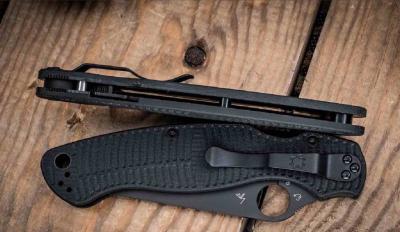 SC36GMCBKP2 Spyderco Military 2 Salt | Couteau Lame Acier CPM MagnaCut Black DLC | Manche Black G10 Compression Lock USA - Livraison Gratuite