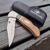 G2241785 Winchester Burl Wood Lockback – Couteau Pliant Lame Acier Inox Manche Bois Burl + Bolsters Inox Étui Nylon – Livraison Gratuite