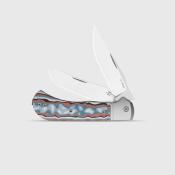 KI3761TPA4 Couteau Pliant Kizer Trestle TP AirTi Lame Acier BD1N Manche Alu Micarta Multicolore Slip Joint - Livraison Gratuite