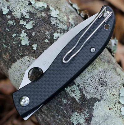 SC274CFP Couteau Spyderco Mantra 4 Lame Acier 8Cr13MoV Leaf-Shaped Manche Black Carbon Fiber / G10 Liner Lock | Livraison Gratuite