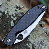SC274CFP Couteau Spyderco Mantra 4 Lame Acier 8Cr13MoV Leaf-Shaped Manche Black Carbon Fiber / G10 Liner Lock | Livraison Gratuite