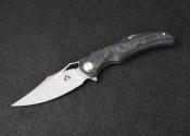 CMB02B Couteau CMB Made Knives Prowler Black&Blue Titanium/FCarbone Lame M390 IKBS - Livraison Gratuite