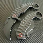 EE10A130BK Elitedge Karambit Spring Assisted | Couteau Lame Karambit Claw Acier 440C Black Serrated | Manche Black Anodized Aluminum - Livraison Gratuite