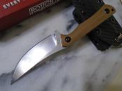 RR2709 Rough Ryder Skinner Brown G10 – Lame Upswept Acier 440 Manche G10 Brun Étui Kydex - Livraison Gratuite