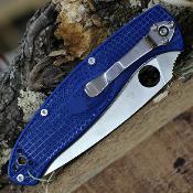 SC142PBL Couteau Spyderco Resilience Lightweight Blue Lame Acier CPM-S35VN - Livraison Gratuite