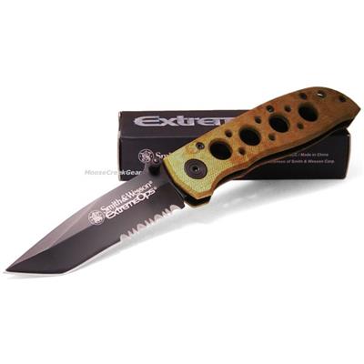 Couteau SMITH&WESSON DESERT TANTO SERRATED SW5TBSD - Livraison Gratuite