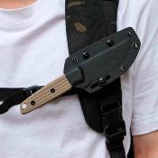 VOSD0107 Vosteed Mink – Couteau Lame Fixe Lame Acier 14C28N Destroyer Gray Manche Sand G10 Housse Kydex - Livraison Gratuite