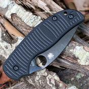 SC123GPBKMCBK Couteau SPYDERCO Sage 5 Salt Lame Acier CPM MagnaCut Black TiCN Manche G10 Black Compression Lock - Livraison Gratuite