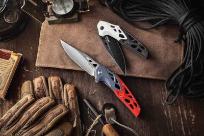 TVXW02WBKG Trivisa Leo-03BW – Couteau pliant Liner Lock Lame Acier K110 SW Manche Black/White G10 - Livraison Gratuite