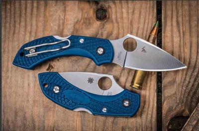 SC28PCBL2 Couteau Spyderco Dragonfly 2 Lame Acier CPM SPY27 Manche FRN Bleu Cobalt Lockback Made in Japan  - Livraison Gratuite