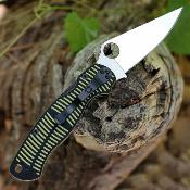 SC81GBKYLMCP2 Spyderco Paramilitary 2 Salt – Lame MagnaCut Satin | Manche G10 Noir/Jaune | Compression Lock | Clip USA - Livraison Gratuite