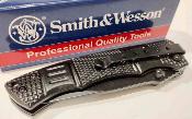 SWEX3 Smith & Wesson Extreme OPS | Lame Acier 440 Drop Point | Manche Aluminium Noir | Verrouillage Liner Lock - Livraison Gratuite