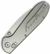 GEO2501A GEO Knife Frost – Couteau pliant Lame Acier M390 Drop Point Manche Titane Gris Axis Lock - Livraison Gratuite
