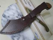 PA203426 Poignard Scimitar Couteau de Chasse Lame Acier Carbone 1055 Etui Cuir - Livraison Gratuite