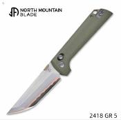 NMB2418GR5 North Mountain Blade Chop – Couteau pliant Crossbar Lock Lame Acier Damas 5-Layer Damas & Cuivre Tanto Manche Green Frag G10 - Livraison Gratuite