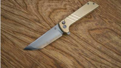 NMB2403S North Mountain Blade Chop 2 – Couteau Pliant Button Lock Lame SLD-Magic Tanto Manche Aluminium Bronze - Livraison Gratuite