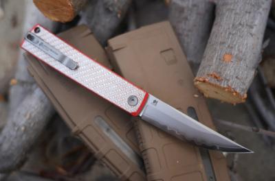 NMB250221 North Mountain Blade  Kaiken Red CF | Couteau Pliant | Lame SLD-Magic San Mai | Manche Carbone Rouge & Gris | Clip - Livraison Gratuite