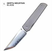 NMB2505AT North Mountain Blade Chop Classic – Couteau Lame Acier SLD tanto Manche titane Framelock – Livraison Gratuite