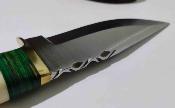 PA2034447 Couteau Skinner Green Mosaic Hunter Lame Acier Inox Satin Manche Camel Bone & Green Wood Housse Cuir - Livraison Gratuite 