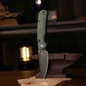 TVJM12GM14 — Couteau Trivisa Hornet Pro-GM Lame Acier 14C28N Drop Point Black Stonewash Manche Micarta Button Liner Lock - Livraison Gratuite
