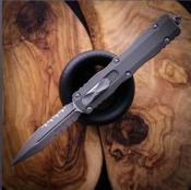 MCT22511APNC Couteau OTF Microtech Dirac D/E 225-11APNC | Lame Dague Apocalyptic Part Serrated | Manche Alu USA - Livraison Gratuite