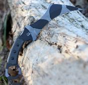 TPTAC01C Couteau de Combat  TOPS TAC-TOPS Karambit Camo Lame Acier Carbone 1095 Etui Kydex Made USA - Livraison Gratuite