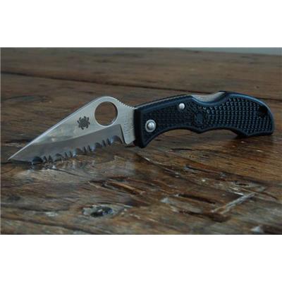 COUTEAU Spyderco Ladybug 3 Black FRN SpyderEdge LBKS3 - Spyderco Ladybug 3 FRN Serrated Knife SCLBKS3 - LIVRAISON GRATUITE