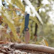 VOSA2621 Couteau Vosteed Porcupine | Lame Acier 14C28N Drop Point Satin | Manche Blue G10 | Top Liner Lock | Livraison Gratuite